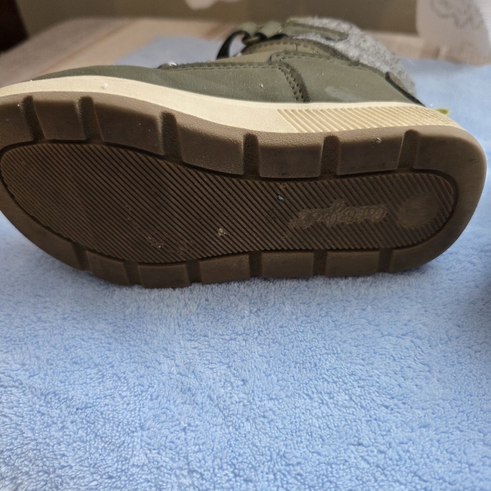Cat & Jack Felix toddler/Child sneaker boots olive green size 8 - Picture 2 of 7